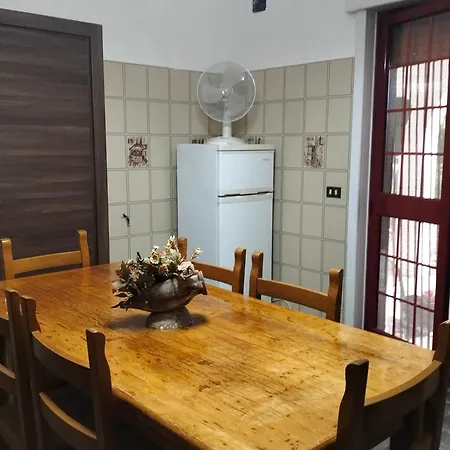 Casa Vacanze La Pineta Semesterbostad Taviano (Lecce)